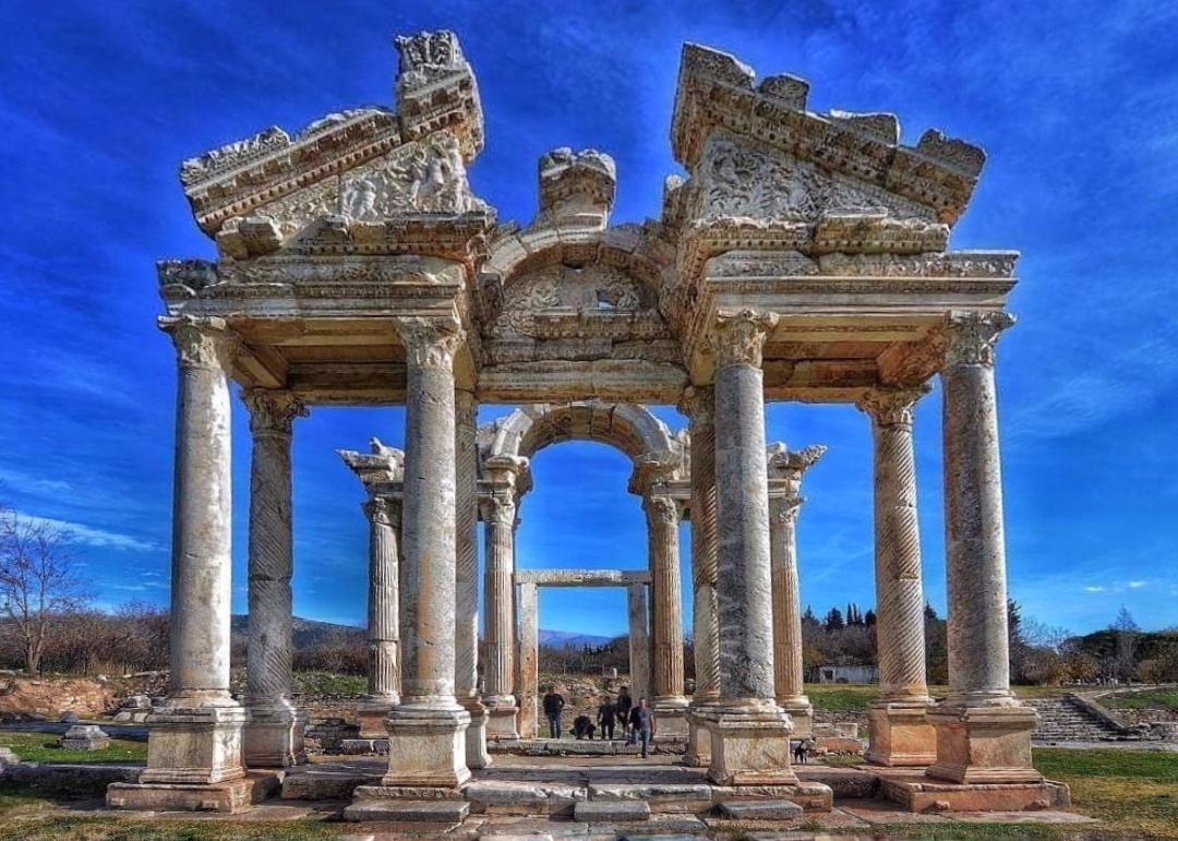 Afrodisias Örenyeri (Tetrapylon, Agora, Tiyatro ve Stadyum) - Fotoğraf 2