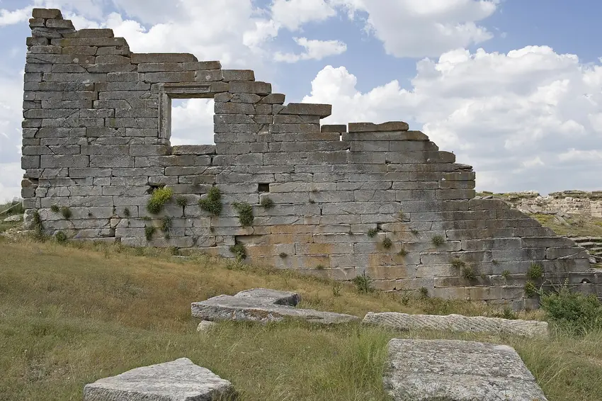 Bütünleşik Antik Tiyatro, Stadyum ve Hamam Kalıntıları - Fotoğraf 3