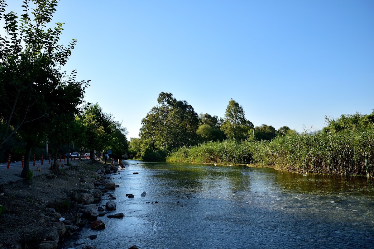 Azmak Nehri Kıyısı ve Karavan Su Dolum Noktaları - Fotoğraf 2