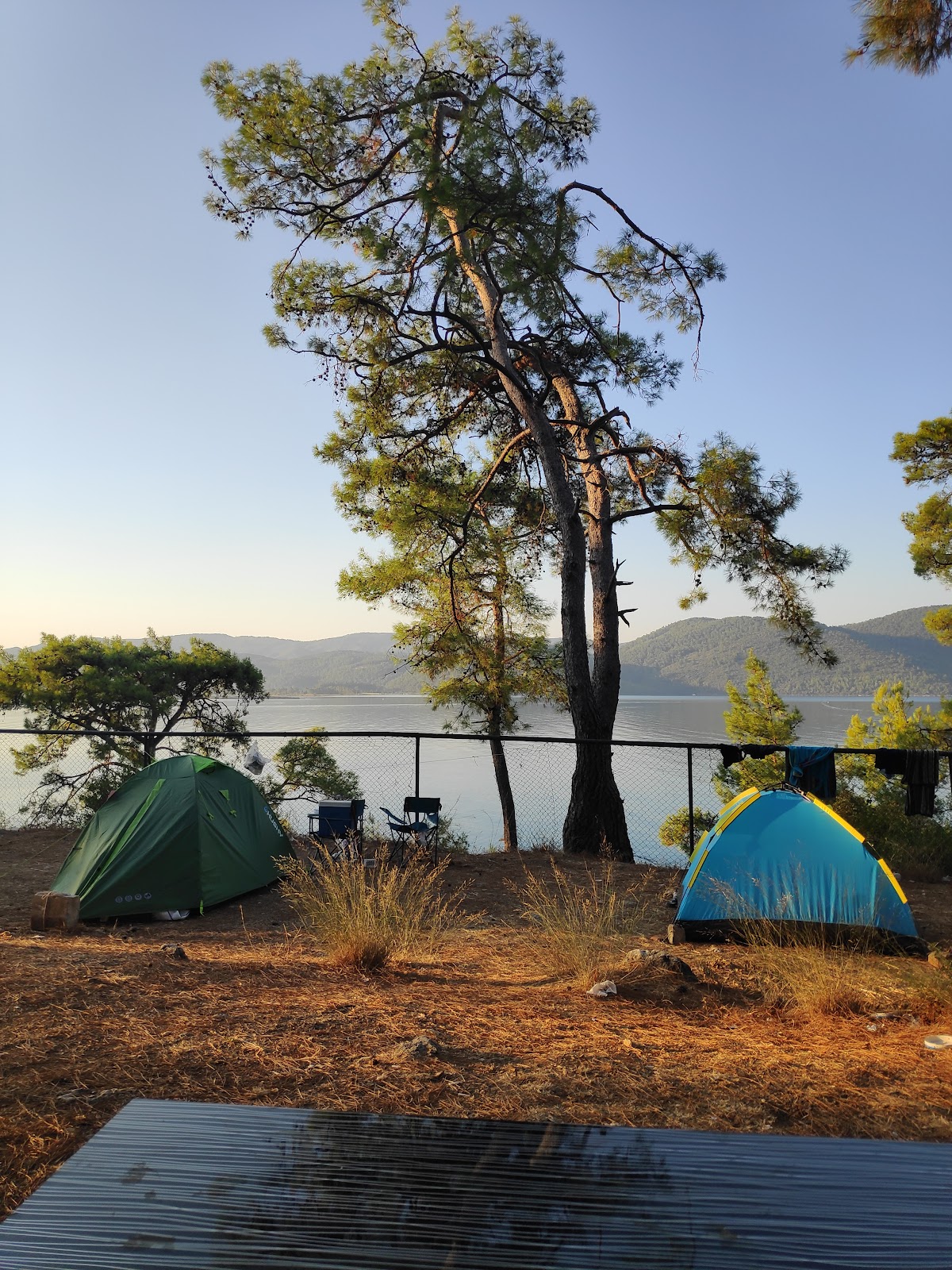 Akyaka Ücretsiz Doğa ve Sahil Kamp Alanı - Fotoğraf 1