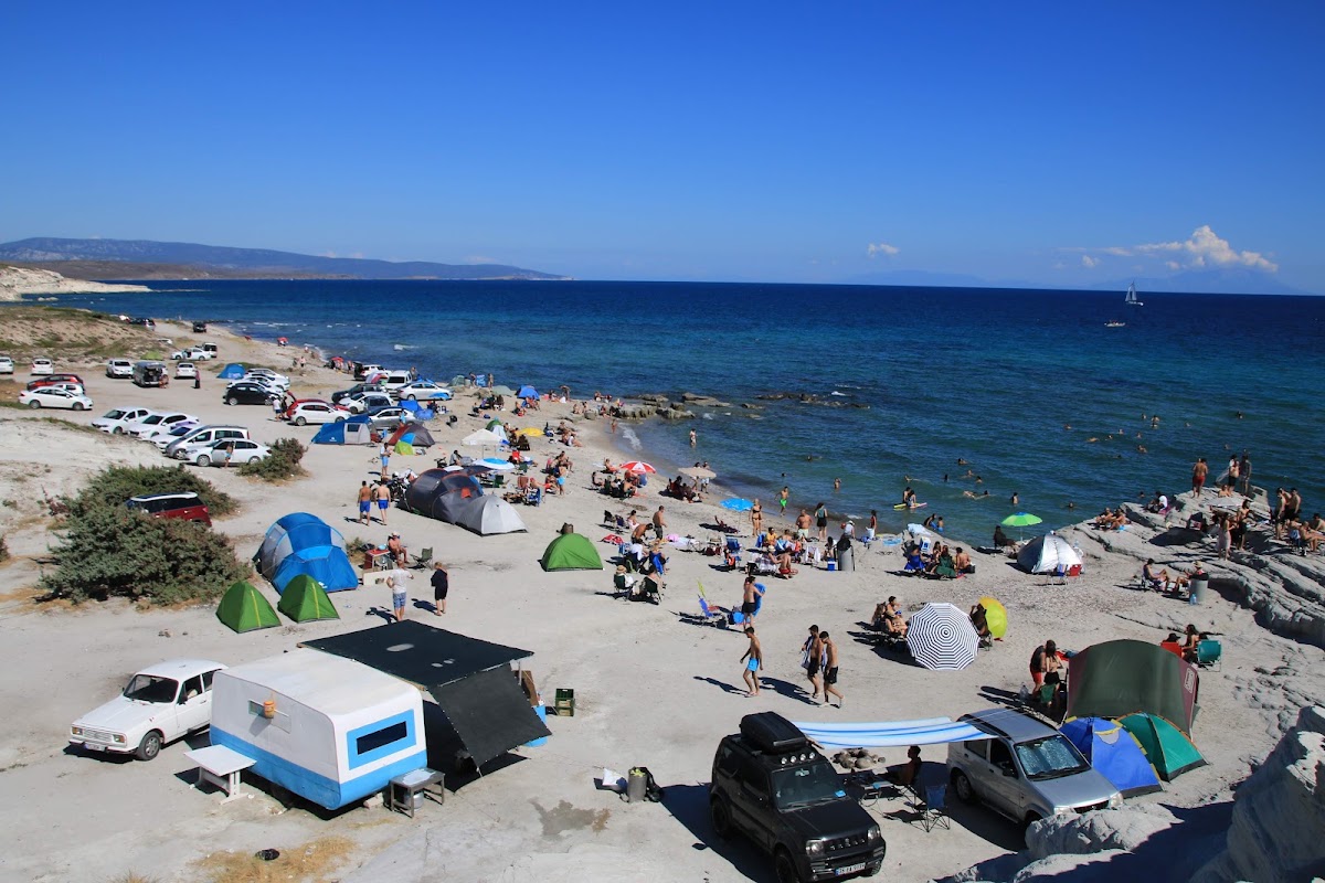 Delikli Koy Kamp Alanı - Fotoğraf 2
