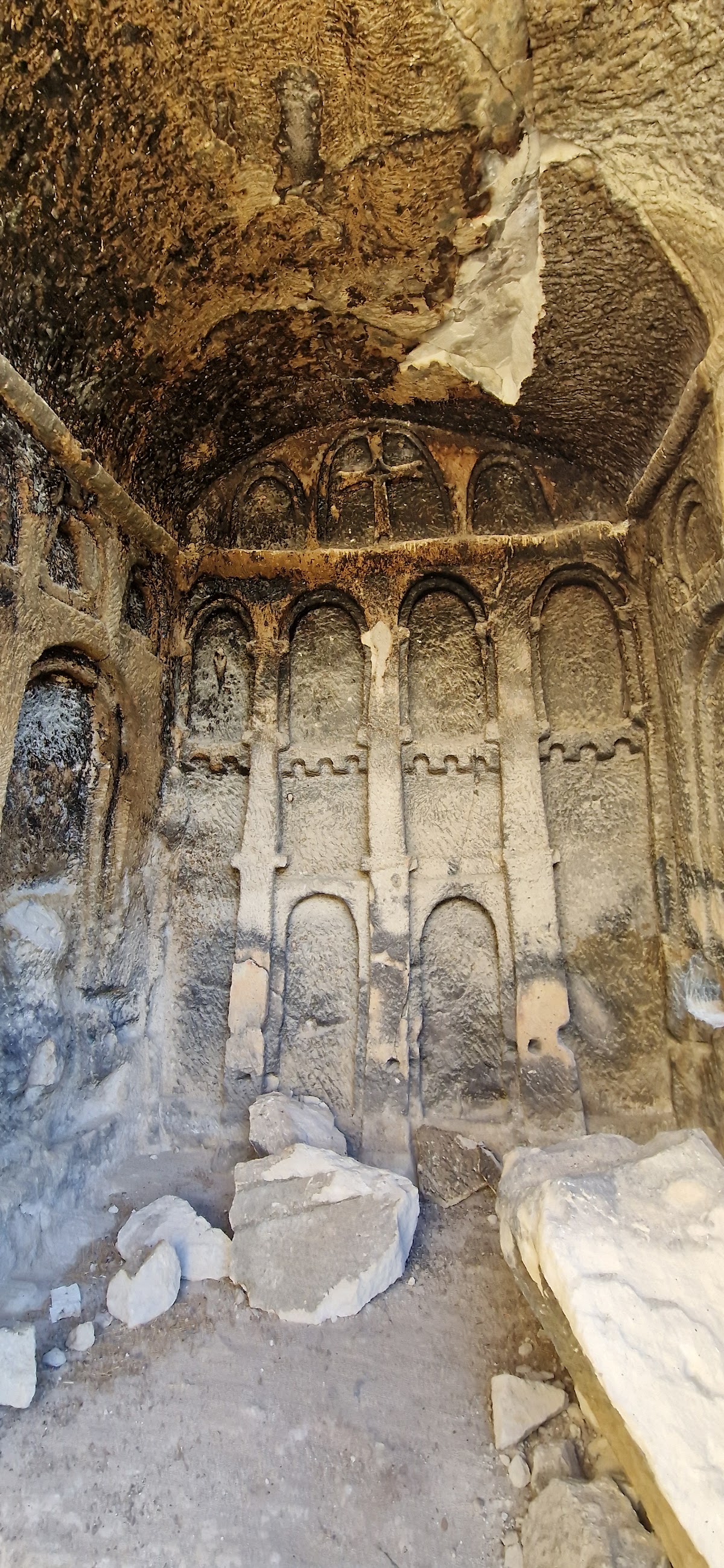 Mahkemeağcin Köyü ve Kaya Kiliseleri - Fotoğraf 2