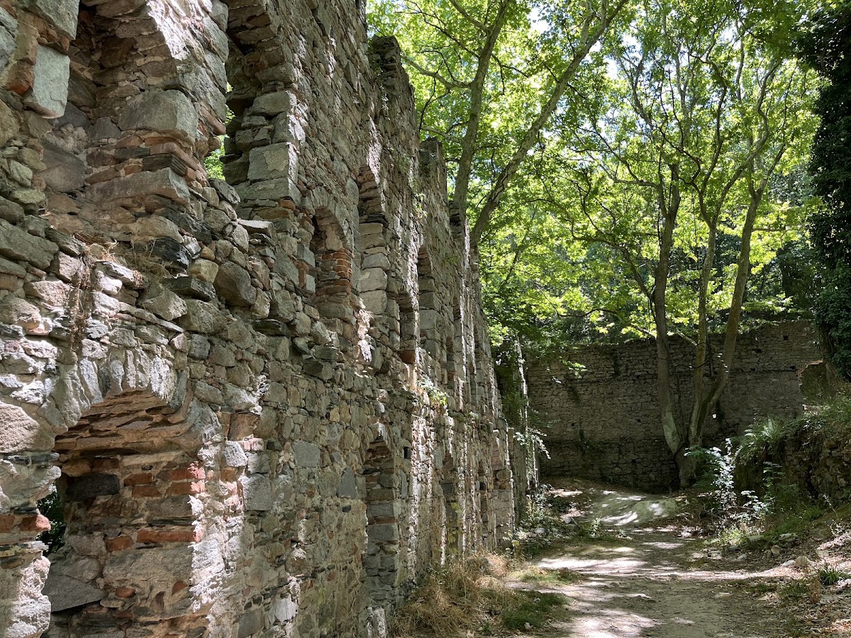 Kirazlı Manastırı ve Yukarıyapıcı Göleti - Fotoğraf 2