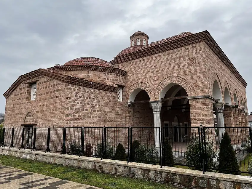 Nilüfer Hatun İmareti