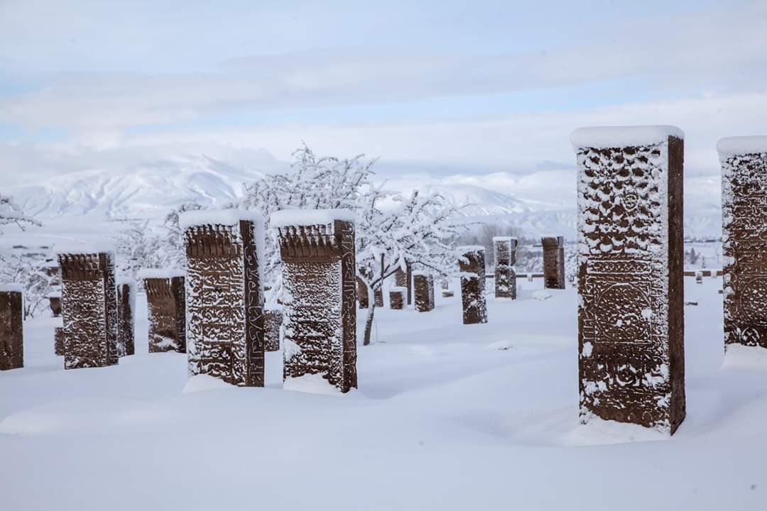 Ahlat Selçuklu Meydan Mezarlığı ve Harabekent - Fotoğraf 1
