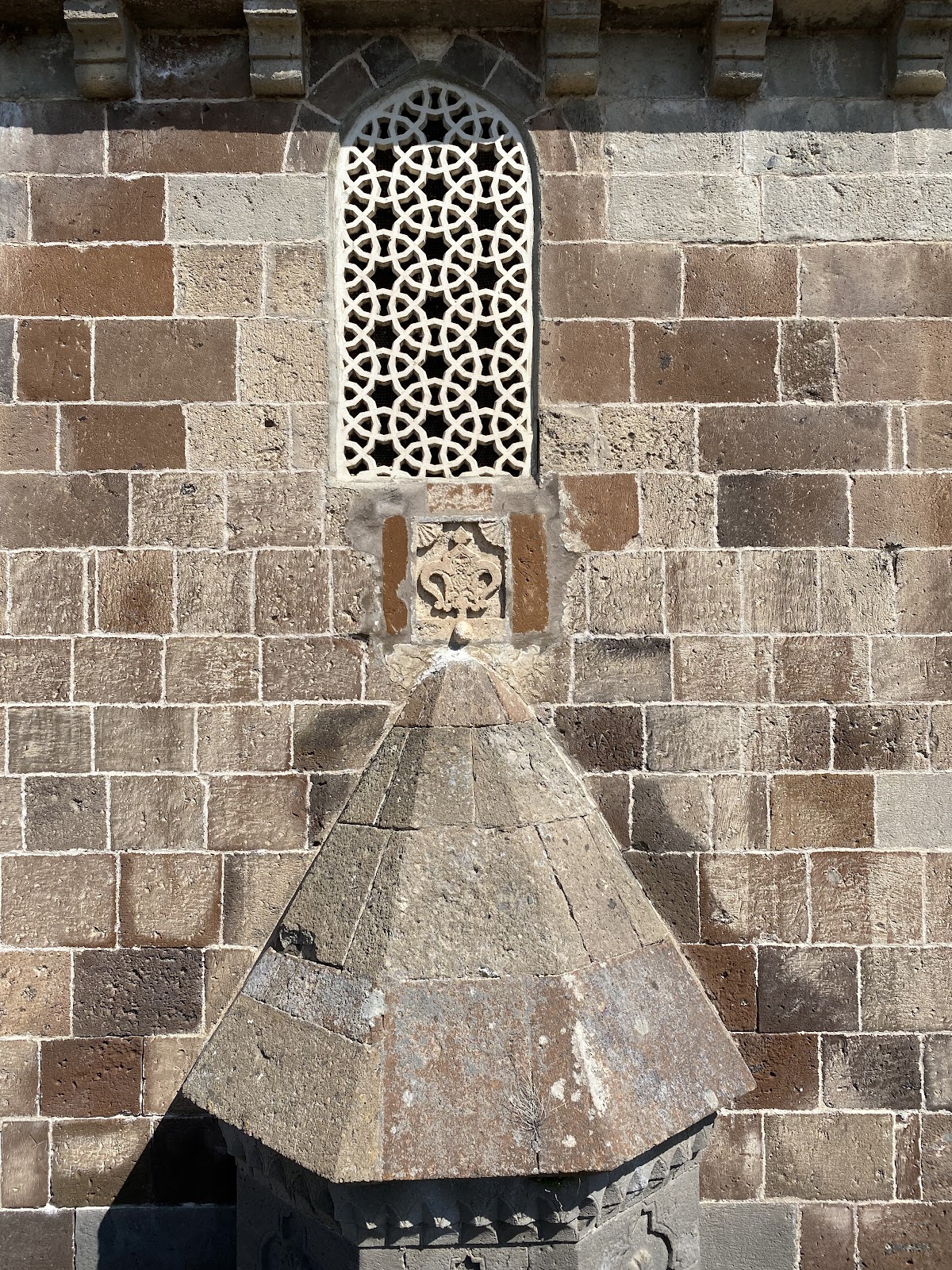 Adilcevaz Sahili ve Tuğrulbey Camii - Fotoğraf 2