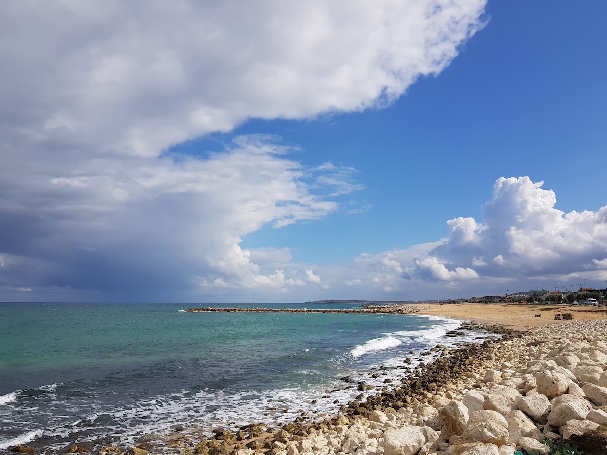 Karaburun Sahili ve Liman - Fotoğraf 2