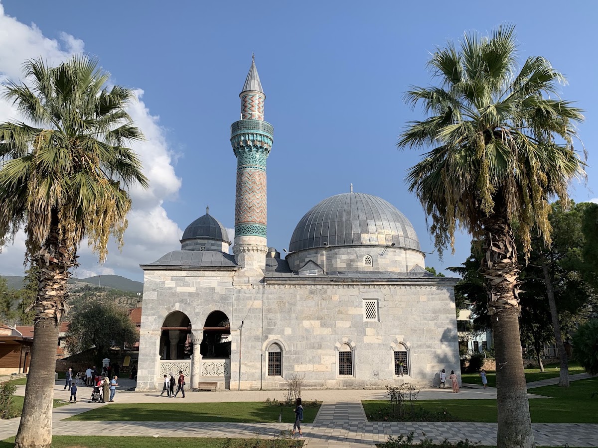 İznik Tarihi Yeşil Cami Avlusu - Fotoğraf 1