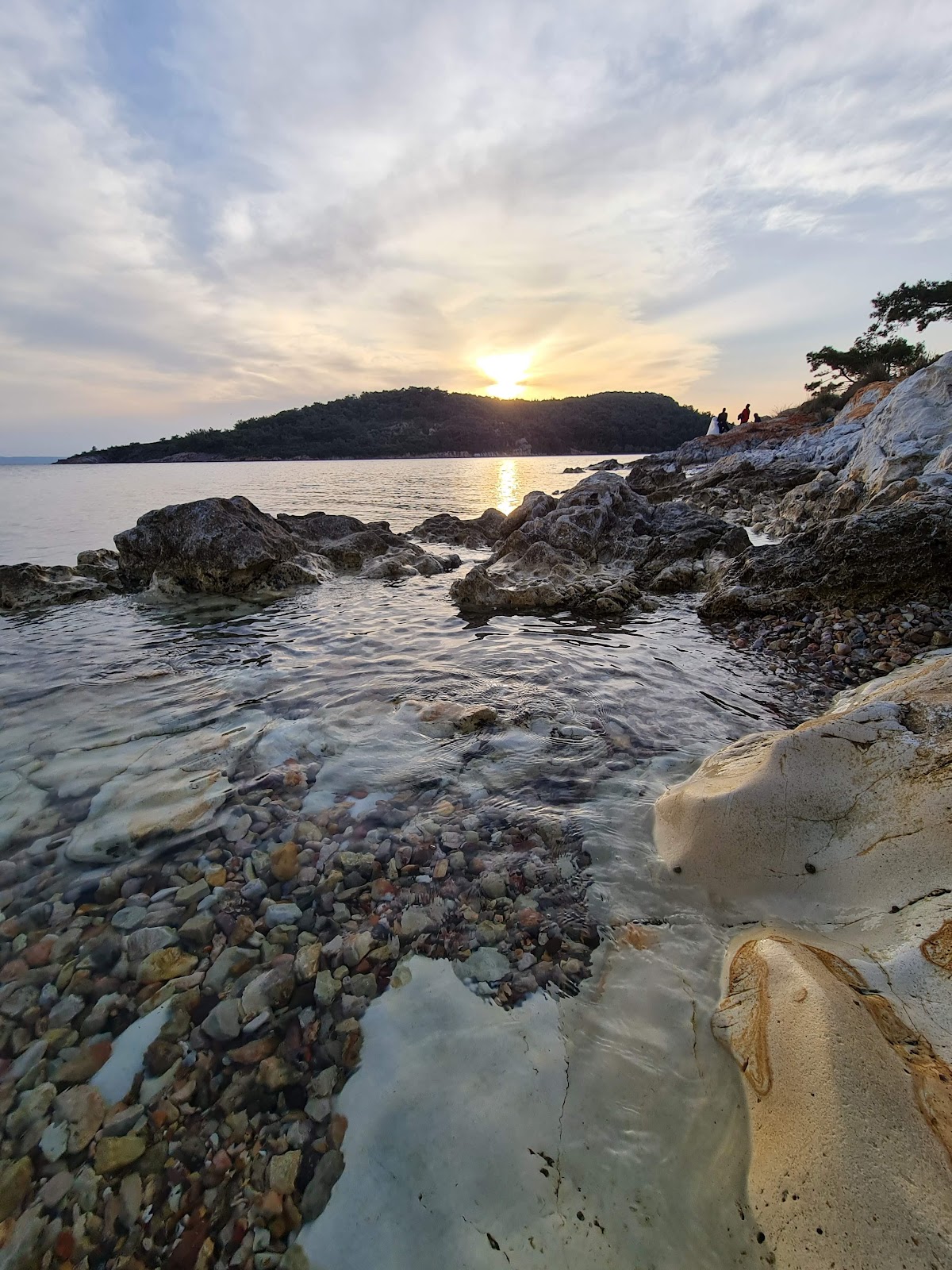 Cunda Adası Ortunç Koyu Ayvalık Balıkesir - Fotoğraf 2