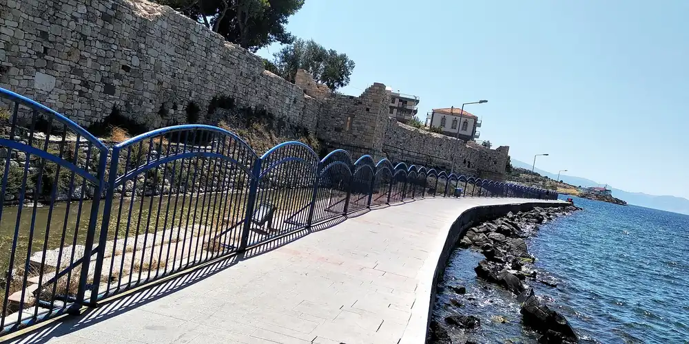 Eski Foça Sahili ve Karavan Mola Noktası İzmir