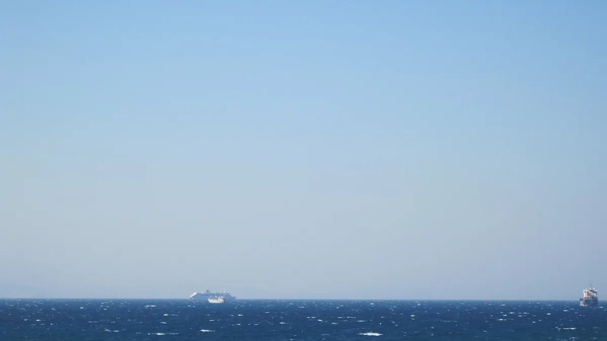 Çeşme Sakız Manzaralı Kıyı Koyu İzmir - Fotoğraf 3