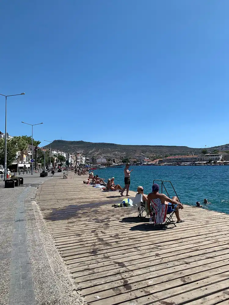 Eski Foça Sahili ve İskele - Fotoğraf 4