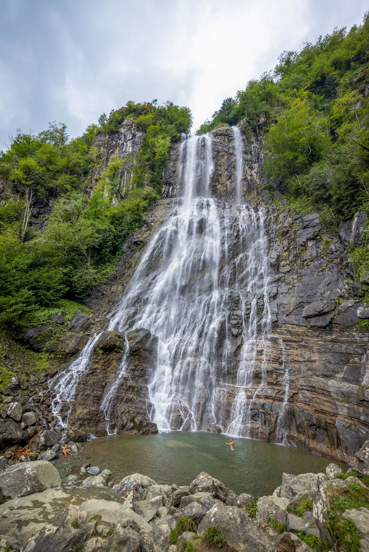 Mençuna Şelalesi Kamilet Vadisi Arhavi - Fotoğraf 1