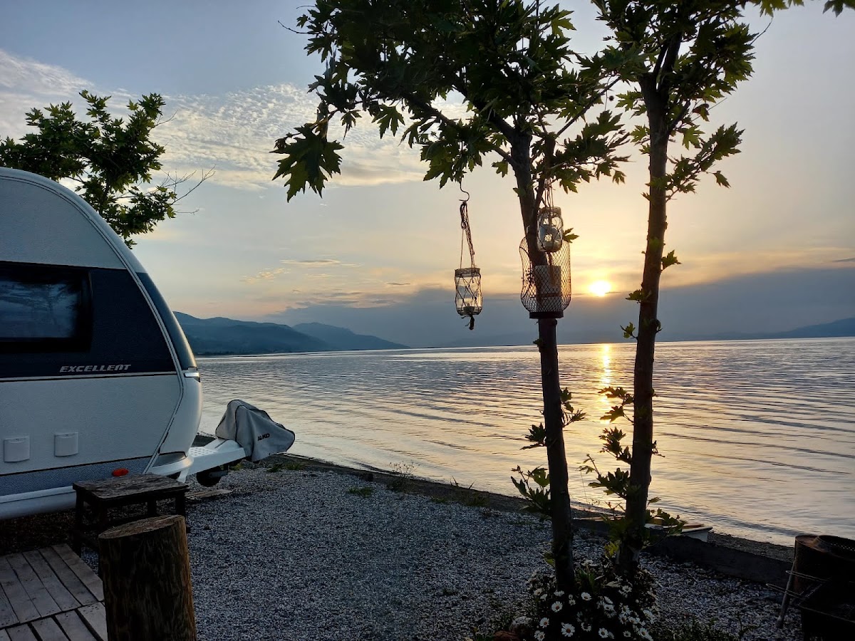 La Cabana Camping (İznik Gölü Kıyısı - Göllüce) - Fotoğraf 1