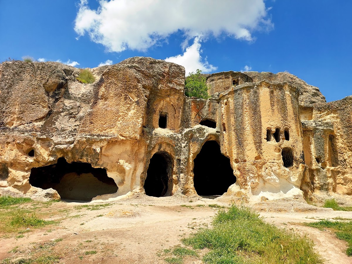Ayazini Köyü ve Kaya Yerleşimi - Fotoğraf 1