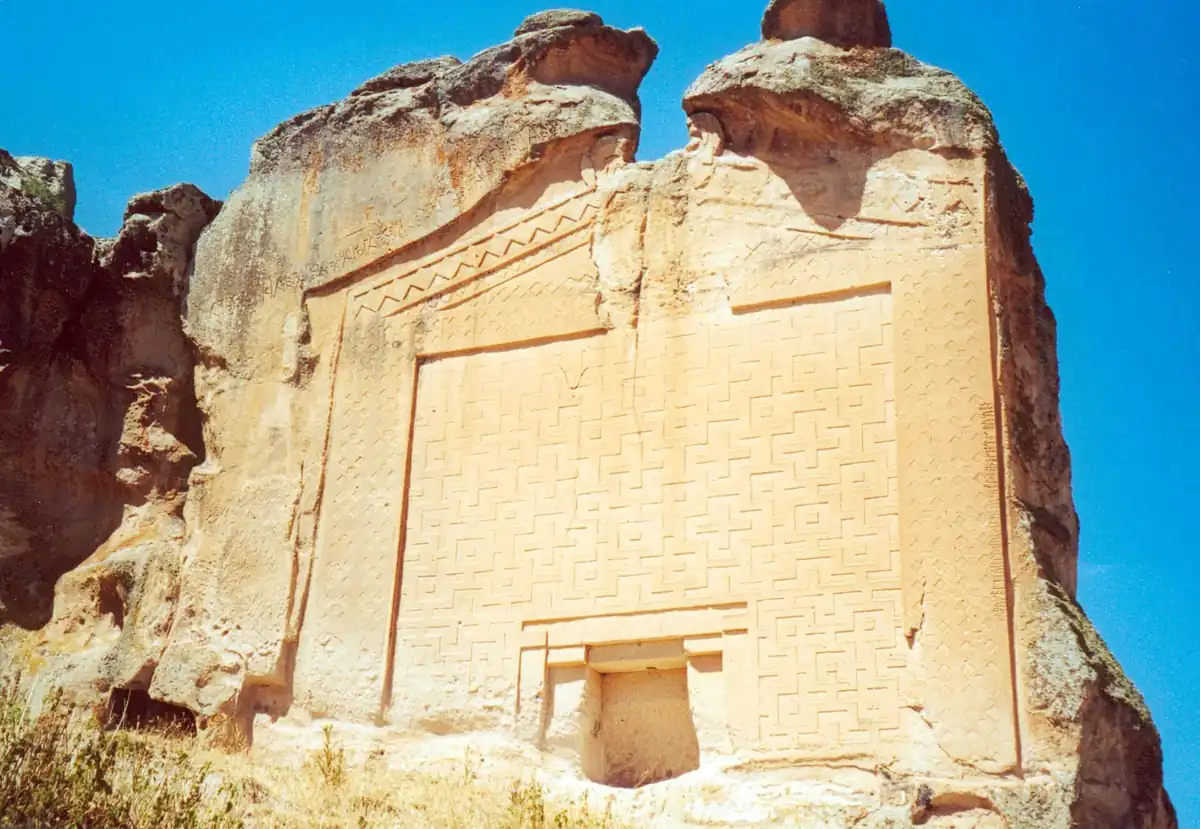 Yazılıkaya Midas Anıtı