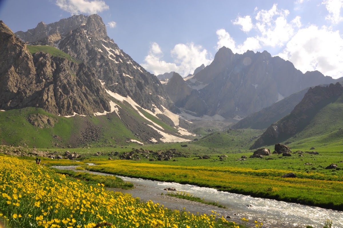 Hakkari Dağları’nda Yürüyüş