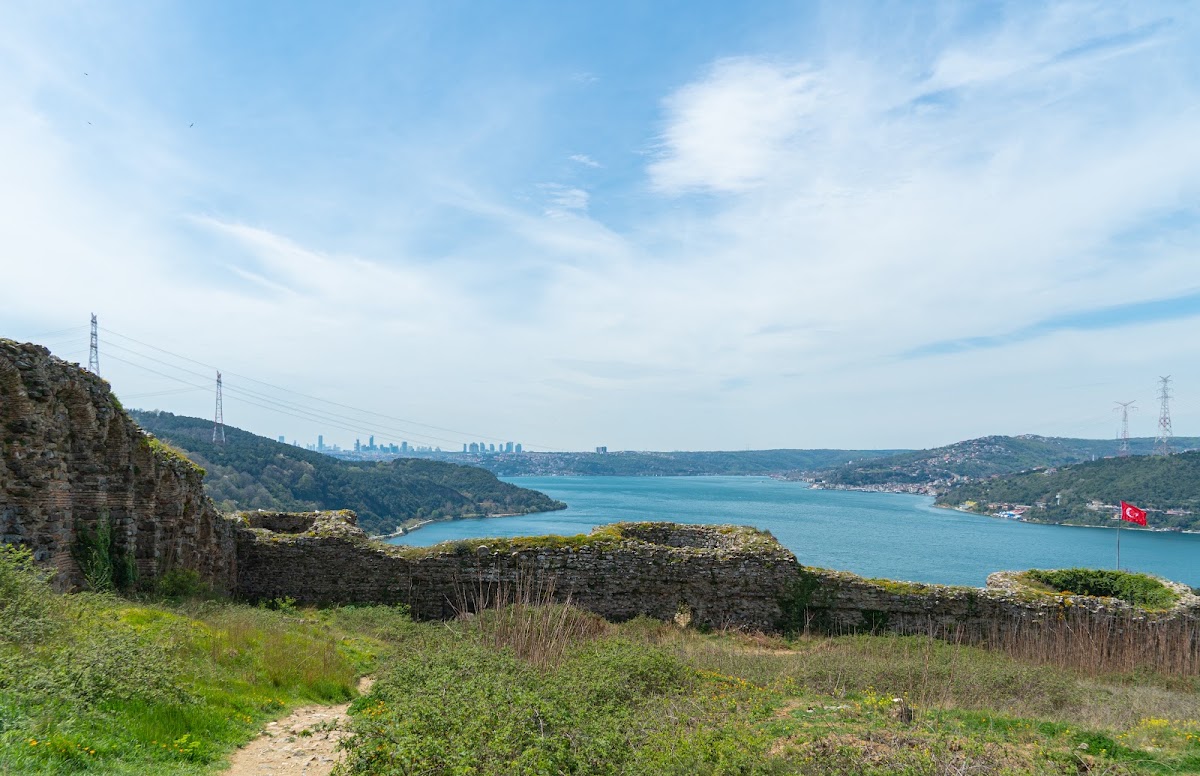 Yoros Kalesi ve Anadolu Kavağı - Fotoğraf 1