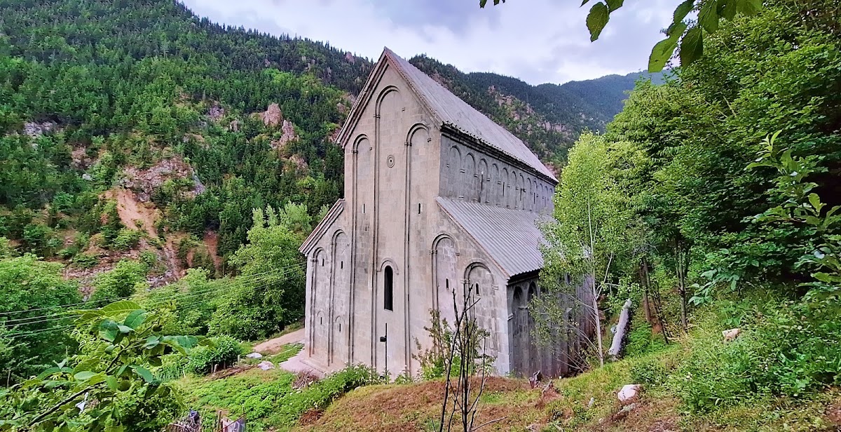 Barhal Vadisi ve Tarihi Taş Kilise Yusufeli Artvin - Fotoğraf 1
