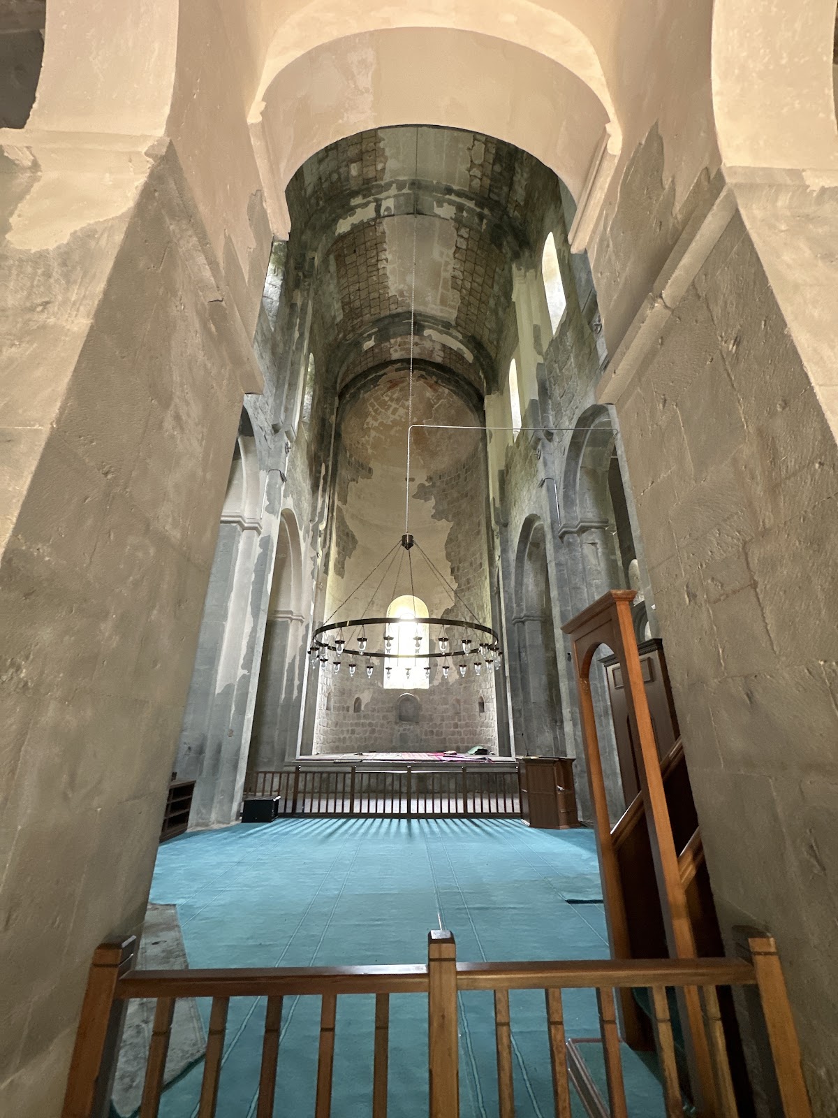 Barhal Vadisi ve Tarihi Taş Kilise Yusufeli Artvin - Fotoğraf 2