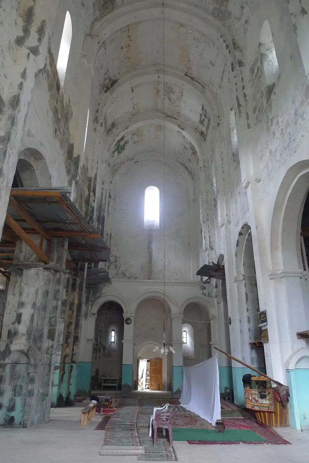 Barhal Vadisi ve Tarihi Taş Kilise Yusufeli Artvin - Fotoğraf 4