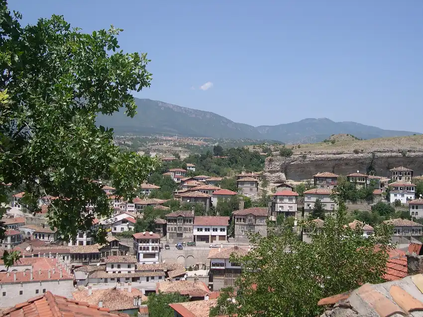 Safranbolu Tarihi Çarşısı ve Park Yeri - Fotoğraf 2