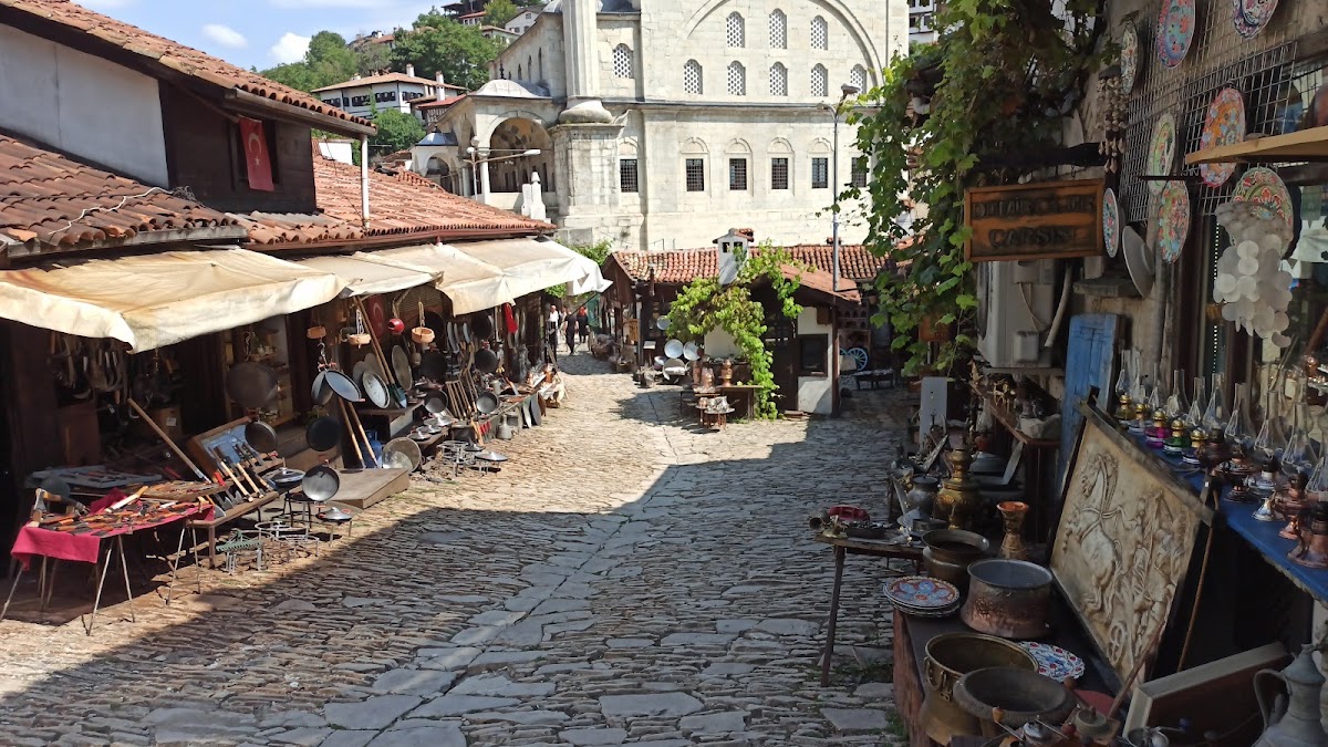 Demirciler ve Bakırcılar Çarşısı / Kanyon Kemeri - Fotoğraf 1