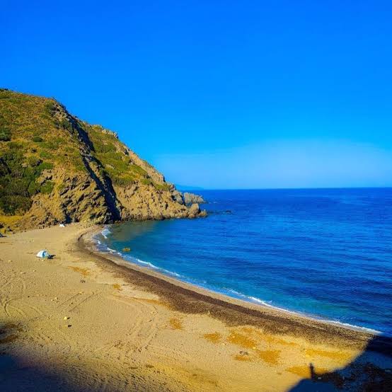 Gönsüz Koyu Karaburun - Fotoğraf 1