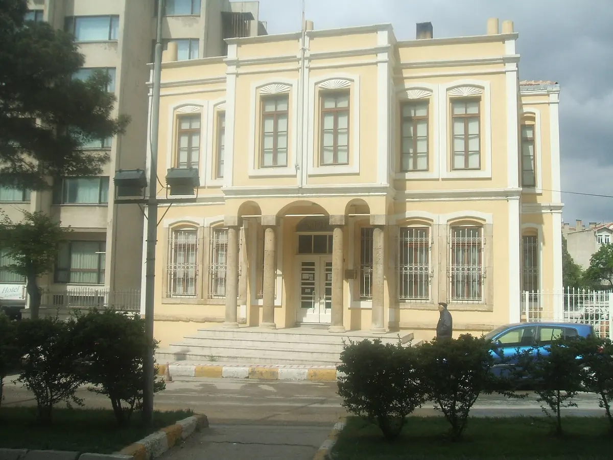 Kırklareli Merkez (Yayla Mahallesi, Atatürk Evi) ve Birtat Köftecisi - Fotoğraf 3