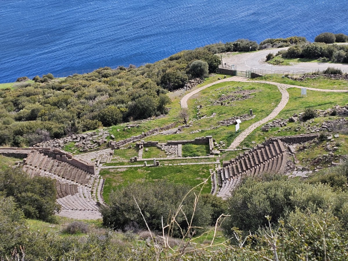Assos Antik Kenti & Behramkale Köyü - Fotoğraf 1