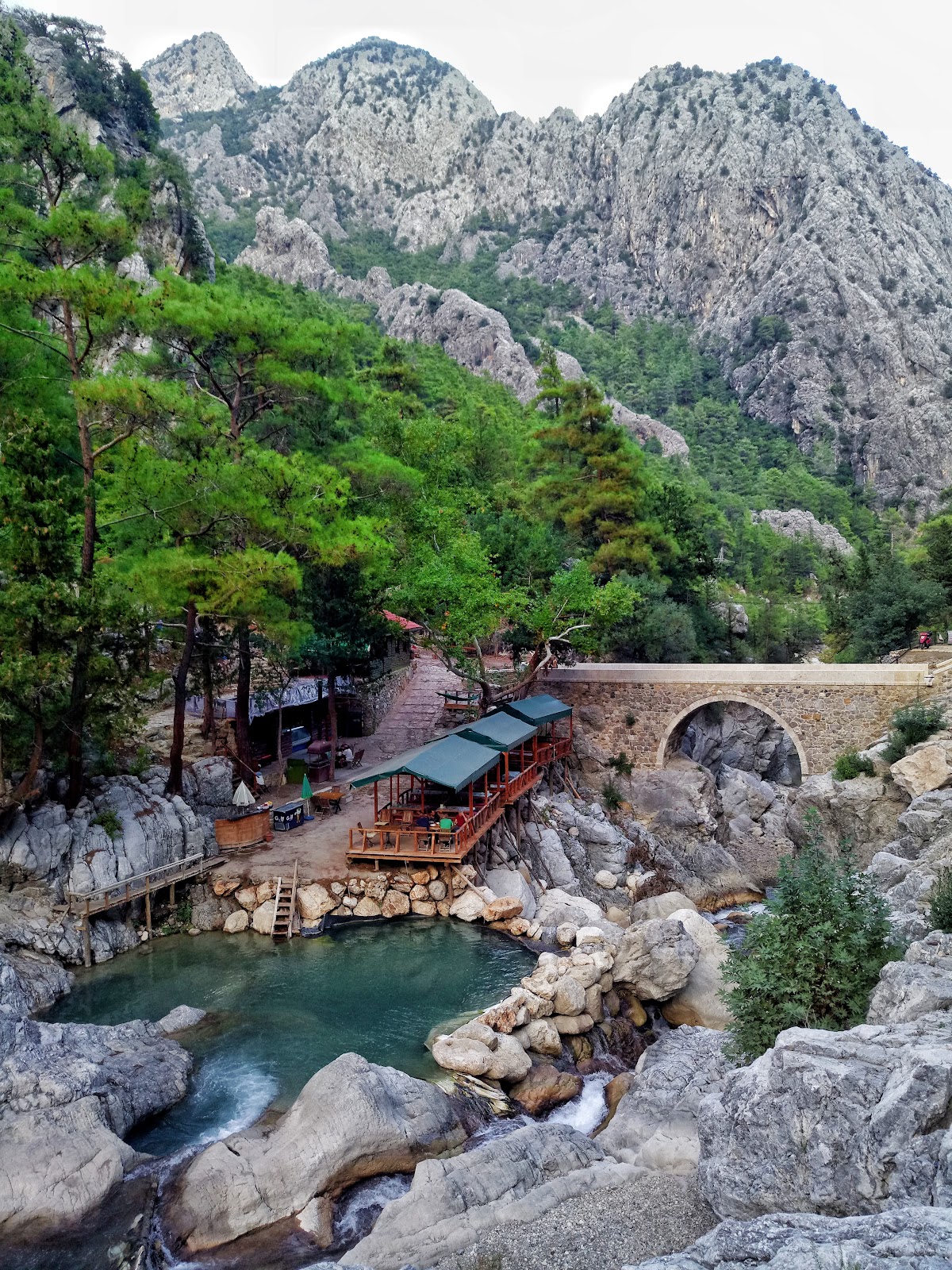Kesme Boğazı ve Gedelme Köyü (Peynir Deliği Mağarası) - Fotoğraf 1