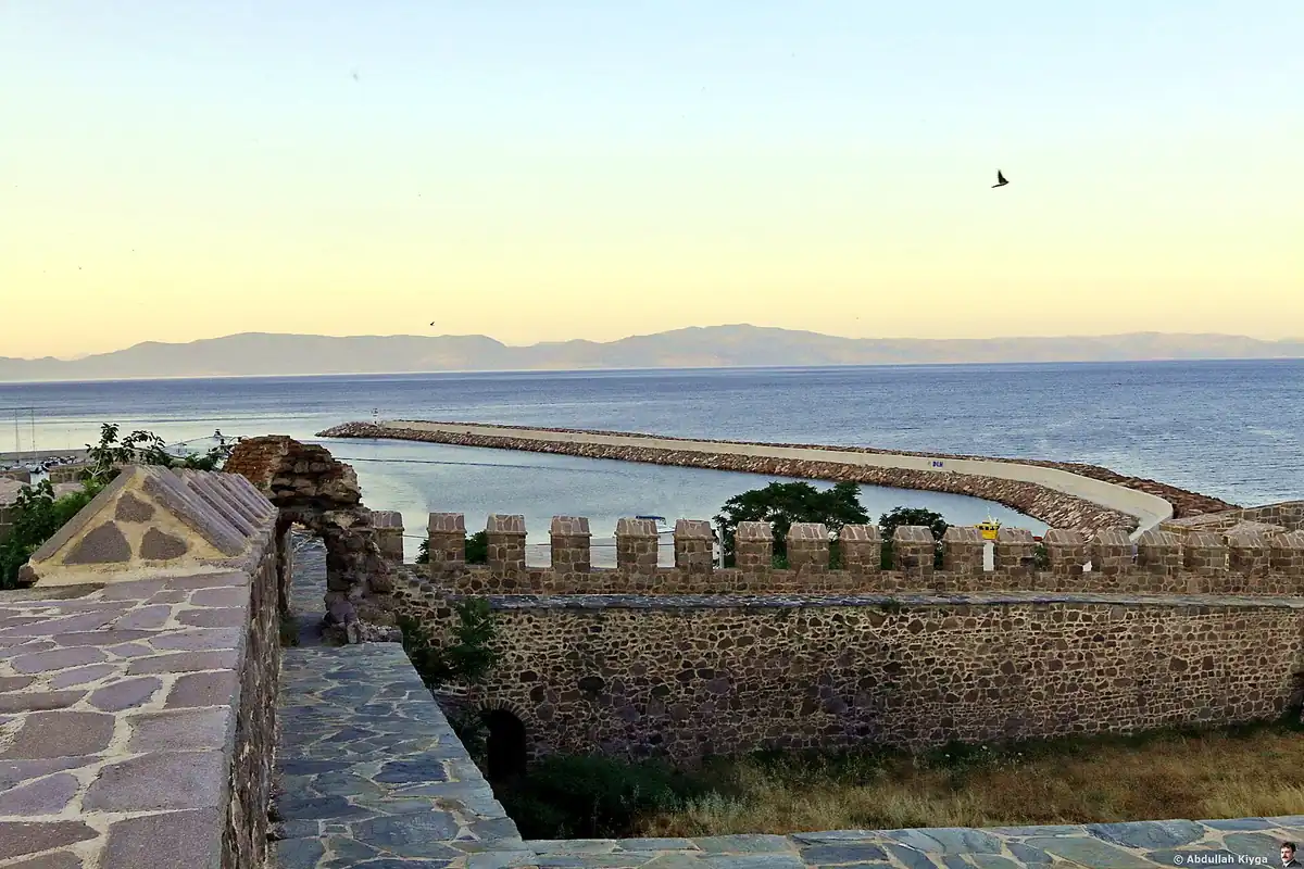 Babakale Kalesi