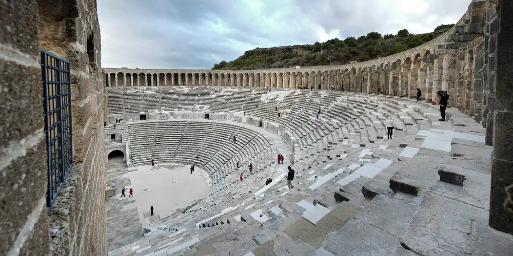 Aspendos Antik Kenti ve Yukarı Kent - Fotoğraf 3