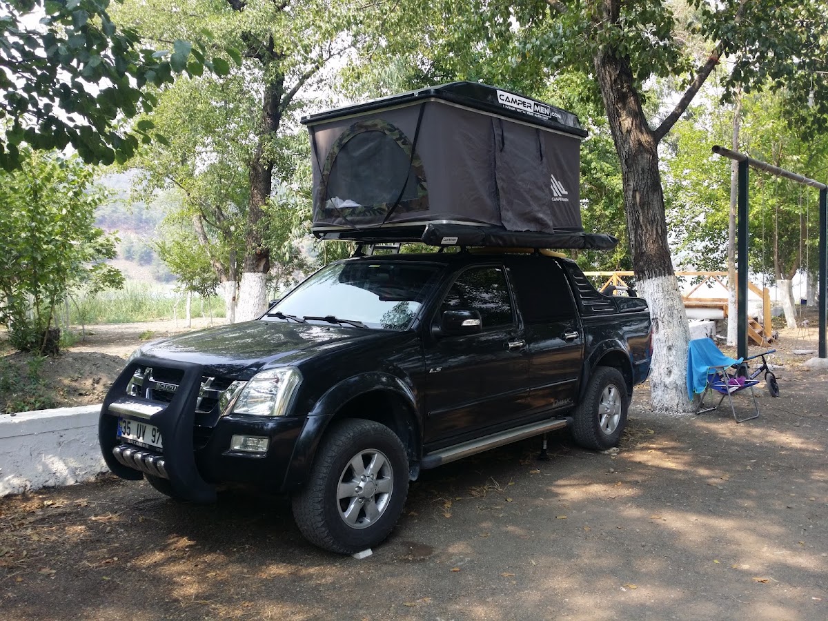 Köyceğiz’de Karavan Kampı Göl Kenarında Doğa Keyfi Akdeniz Kamping