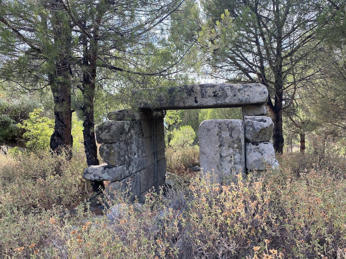 Perperene Antik Kenti ve Ayvatlar Köyü - Fotoğraf 2