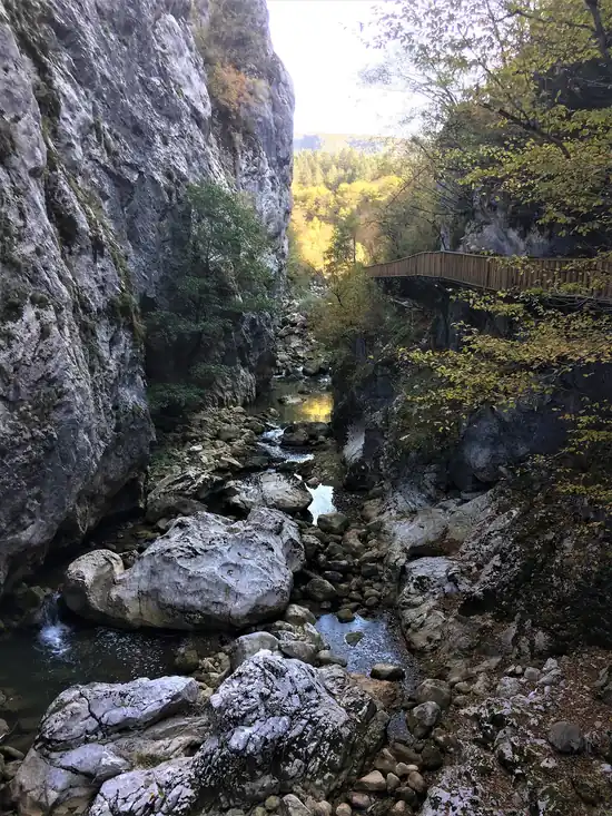 Ilıca Şelalesi Tabiat Alanı Pınarbaşı - Fotoğraf 4