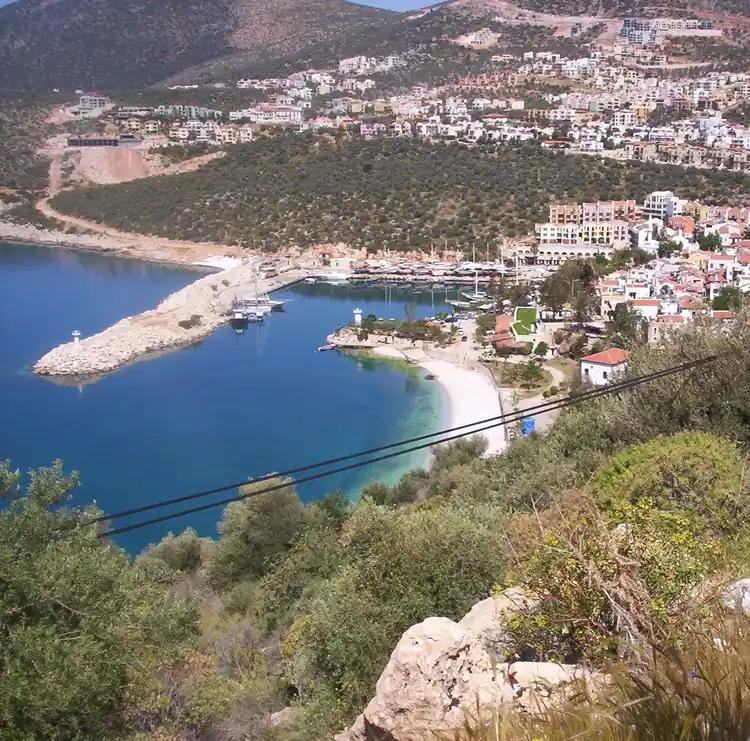 Bezirgan Yaylası Tarihi Ambarlar Kalkan