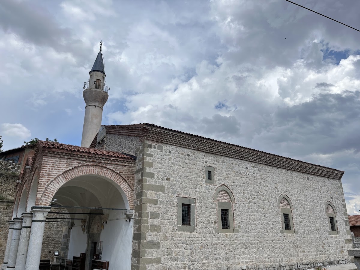 Gümüşhacıköy Maden Mahallesi Camii (Tarihi Maden Kilisesi) - Fotoğraf 2