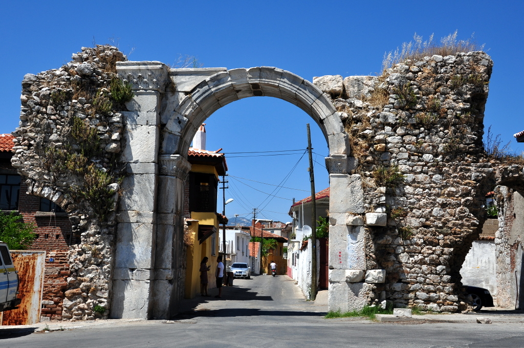 Baltalı Kapı ve Su Kemerleri - Fotoğraf 1