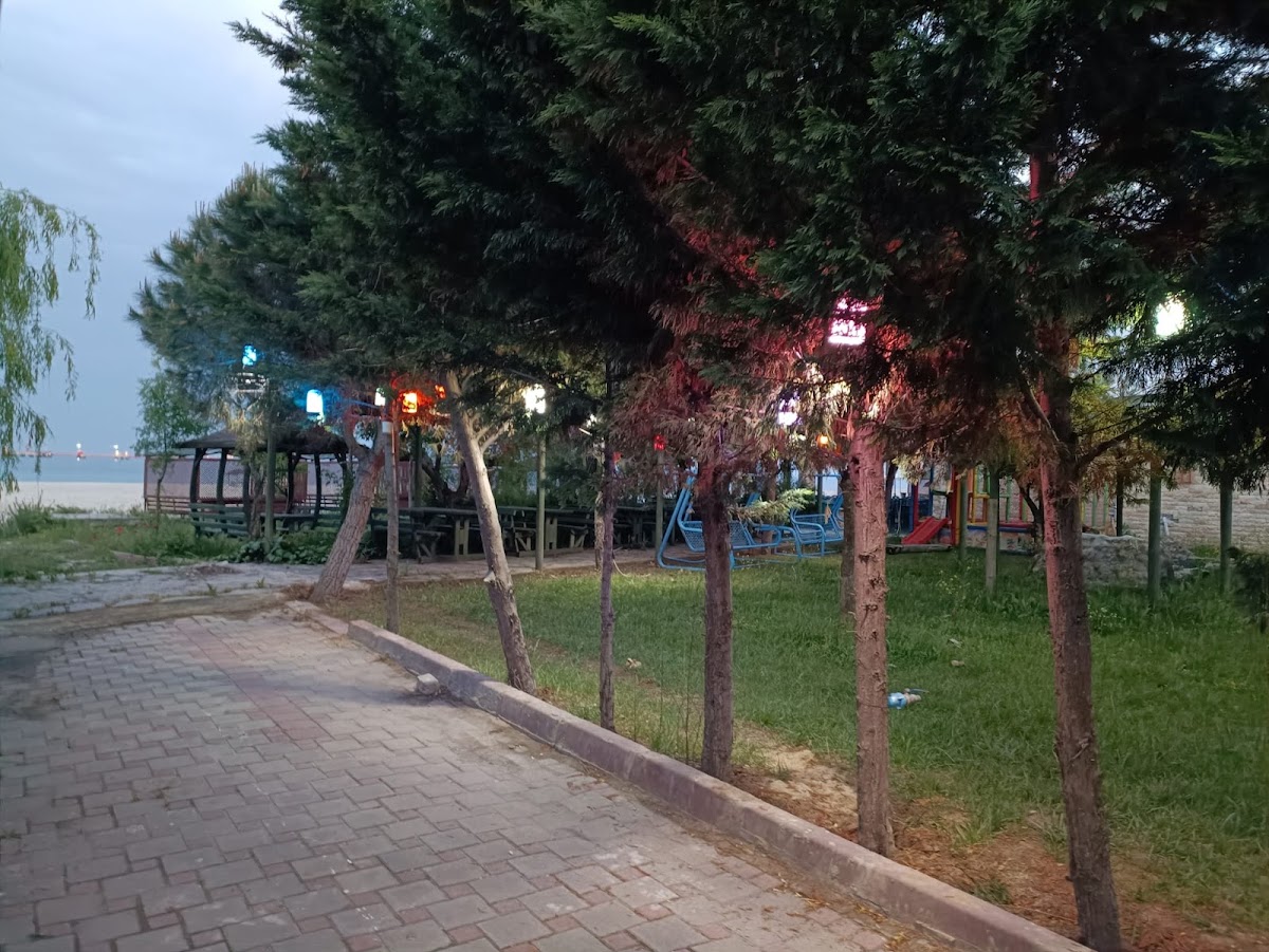 Marmara Ereğlisi Sahil Karavan Alanı - Fotoğraf 2