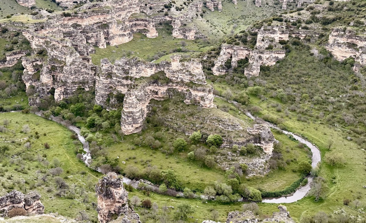 Ulubey Kanyon İçi Patikaları ve Tarihi Kalıntılar - Fotoğraf 2