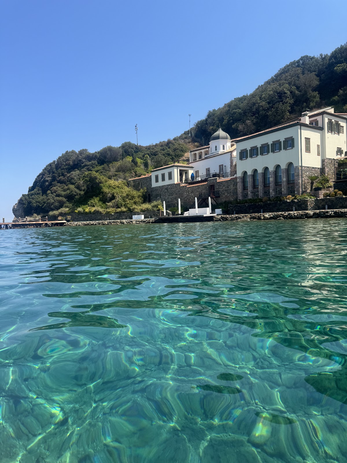 Patriciya Koyu & Ayışığı Manastırı (Cunda) - Fotoğraf 1