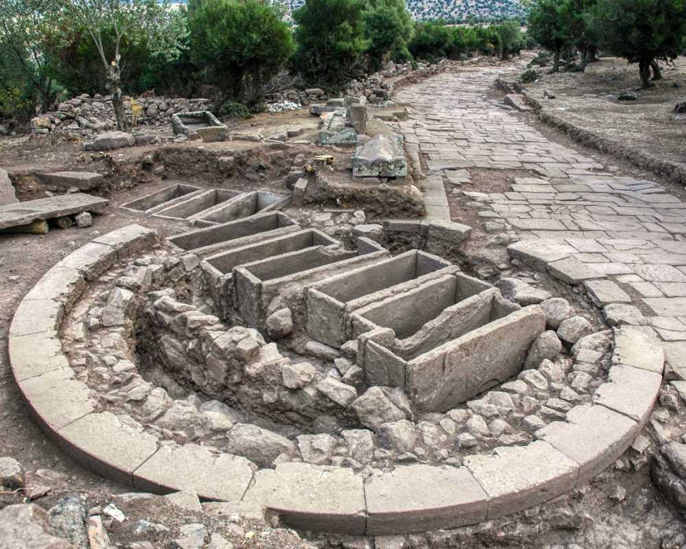 Aigai Antik Kenti - Gün Dağı - Fotoğraf 2